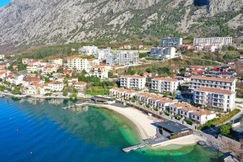 3 bedrooms Apartment in Kotor, Montenegro No. 66787 1