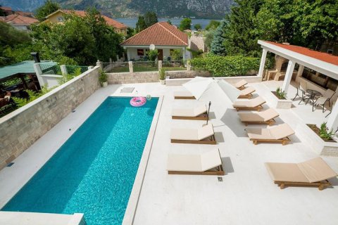 6 bedrooms House in Kotor, Montenegro No. 66773 6