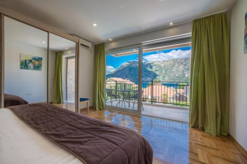 6 bedrooms House in Kotor, Montenegro No. 66773 10