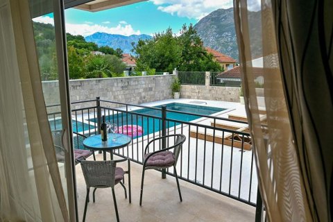 6 bedrooms House in Kotor, Montenegro No. 66773 5