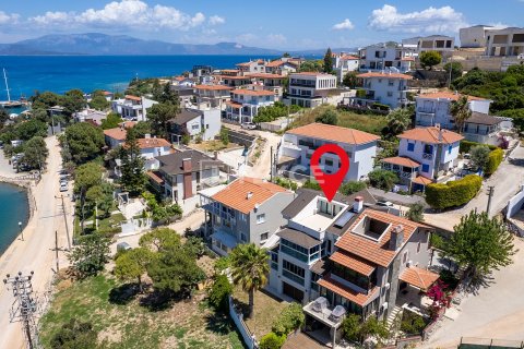 5+2 Villa en Cesme, Turkey No. 53802 4