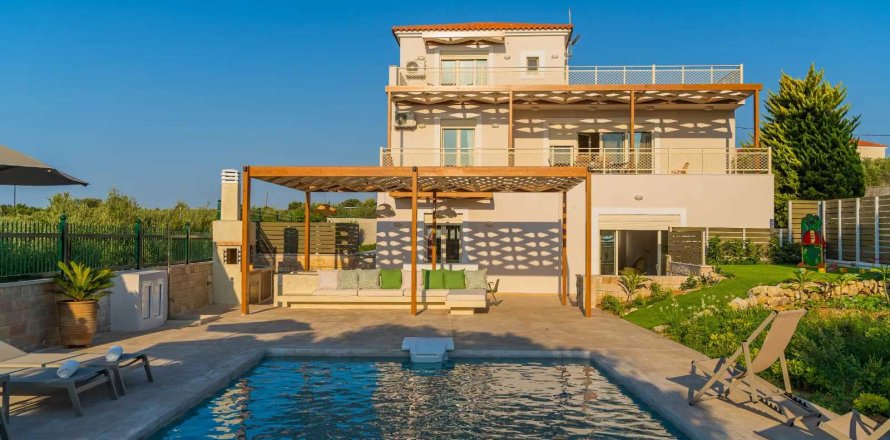 8 bedrooms Villa in Rethymno, Greece No. 52718