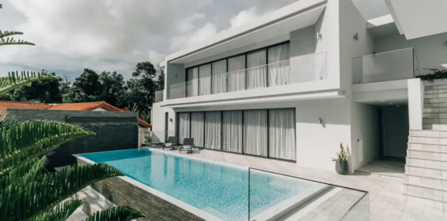 6 bedrooms Villa in Phuket, Thailand No. 2718