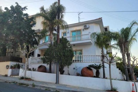 6 bedrooms House in Mesa Geitonia, Cyprus No. 77226 1