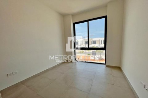 3 bedrooms Villa in Mina Al Arab, UAE No. 5289 7