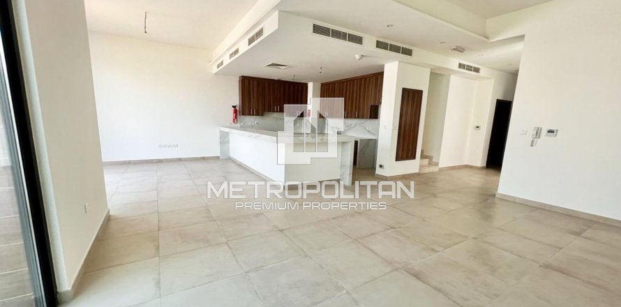 3 bedrooms Villa in Mina Al Arab, UAE No. 5289