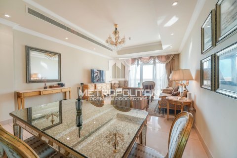 2 bedrooms Apartment in Palm Jumeirah, UAE No. 5288 4