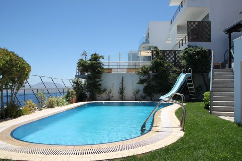 5 bedrooms Villa in Heraklion, Greece No. 58432 2