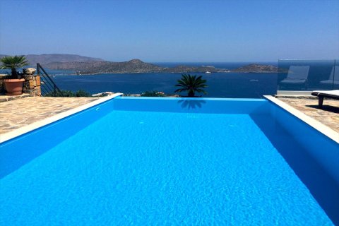 3 bedrooms Villa in Agios Nikolaos, Greece No. 59495 1