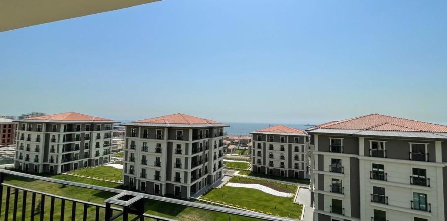 3+1 Apartment en Istanbul, Turkey No. 14763