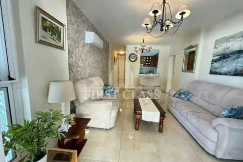 2 bedrooms Apartment in Germasogeia, Cyprus No. 33321 8