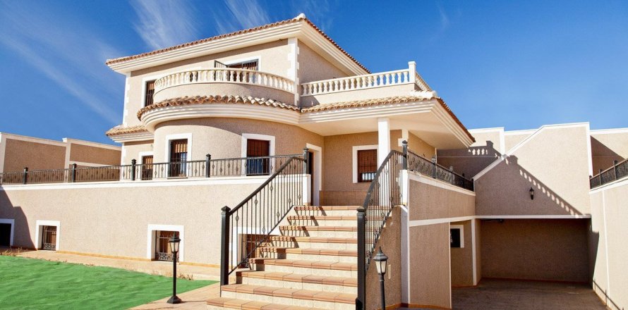 3 chambres Villa à Torrevieja, Spain No. 26113