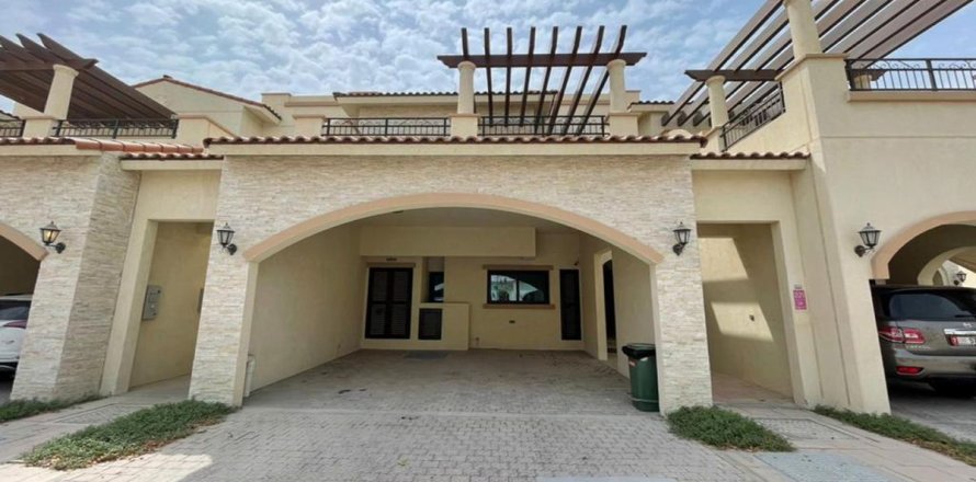 3 bedrooms Townhouse in Al Salam Street, UAE No. 6038