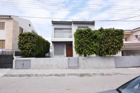 4 chambres House à Strovolos, Cyprus No. 30395 1