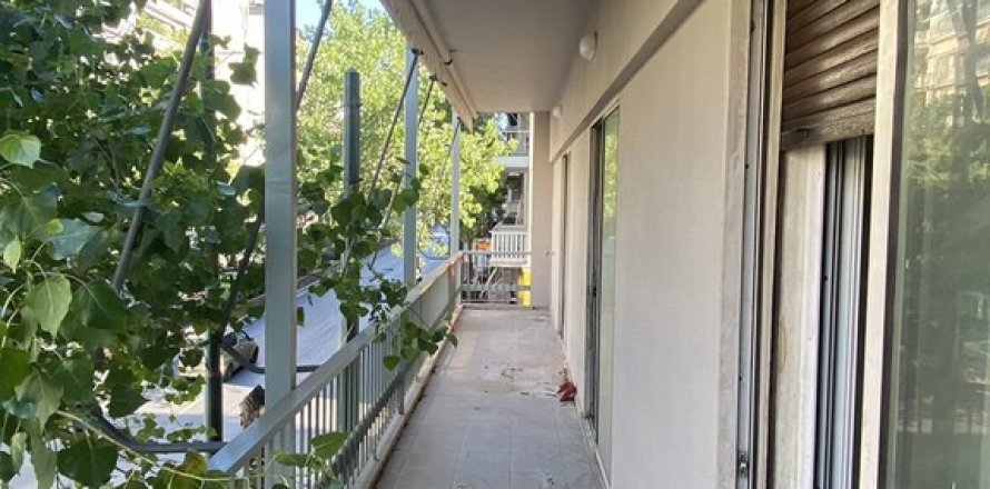 3 bedrooms Apartment in Athens, Greece No. 56097