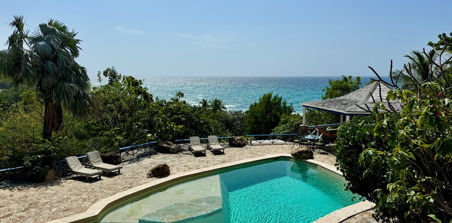 5 bedrooms Villa in Falmouth, Antigua and Barbuda No. 61407