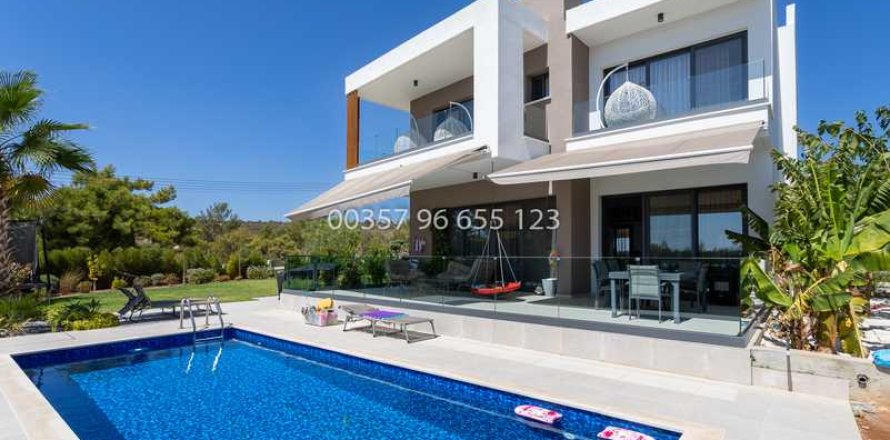 6 bedrooms Villa in Souni–Zanatzia, Cyprus No. 63476