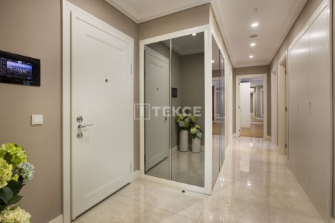 4+1 Apartment en Istanbul, Turkey No. 22058 28