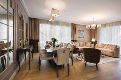 4+1 Apartment in Istanbul, Turkey No. 22058 12