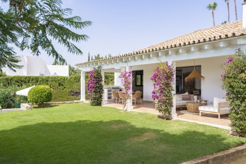 4 bedrooms Villa in Benahavis, Spain No. 27579 27