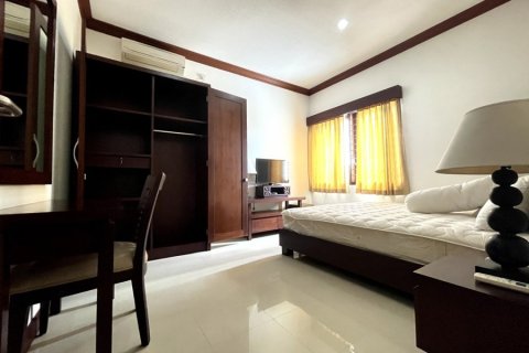 3 bedrooms House in Jimbaran, Indonesia No. 22838 12