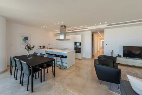 2 bedrooms Apartment in Nicosia, Cyprus No. 65655 7