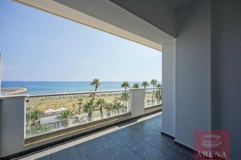 2 bedrooms Apartment in Larnaca, Cyprus No. 65656 4