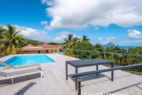 4 bedrooms Villa in Tamarin, Mauritius No. 53428 15