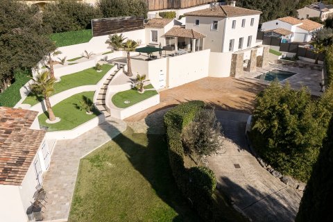 4 bedrooms Villa in Mouans-Sartoux, France No. 76653 1