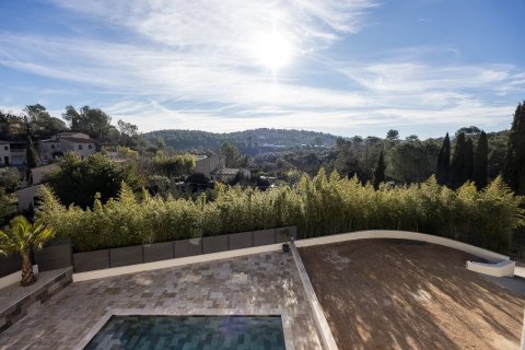 4 bedrooms Villa in Mouans-Sartoux, France No. 76653 2