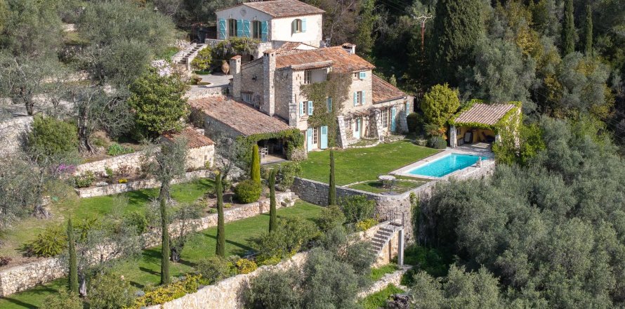 6 bedrooms Villa in Le Tignet, France No. 76651