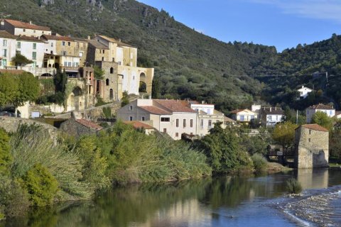 8 bedrooms Apartment in Roquebrun, France No. 69470 1