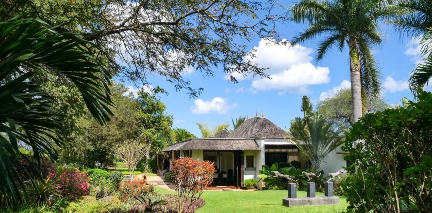 5 bedrooms Villa in Tamarin, Mauritius No. 53443