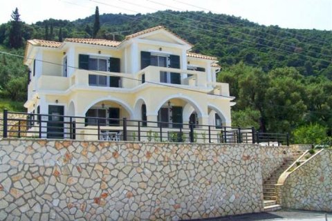 4 bedrooms House in Zakynthos, Greece No. 24701 7