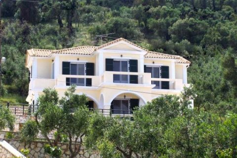 4 bedrooms House in Zakynthos, Greece No. 24701 16