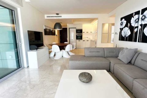 2 bedrooms Apartment in Limassol, Cyprus No. 32165 5