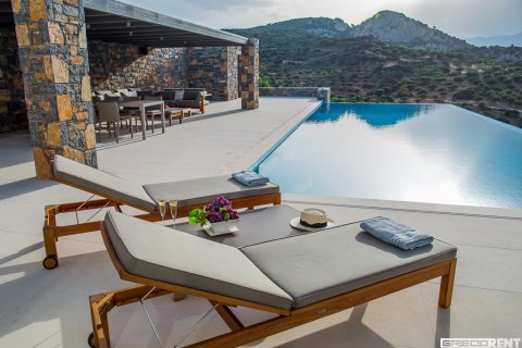 420m² Villa à Agios Nikolaos, Greece No. 56000 2