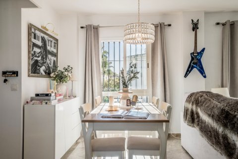 2 dormitorios Penthouse en Nueva Andalucía, Spain No. 27357 11