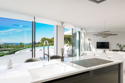 4 bedrooms Villa in Javea, Spain No. 26952 3