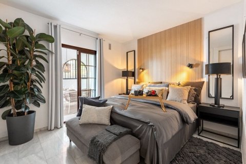 2 dormitorios Apartment en Nueva Andalucía, Spain No. 27358 13