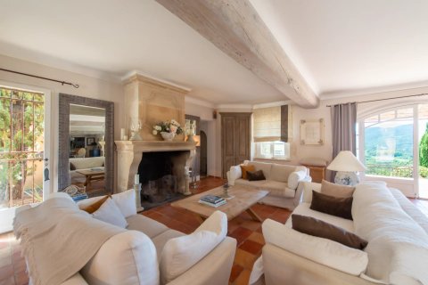 6 bedrooms Villa in Le Plan-de-la-Tour, France No. 68215 3