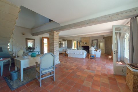 6 bedrooms Villa in Le Plan-de-la-Tour, France No. 68215 2