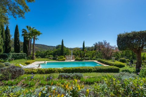 4 bedrooms Villa in La Garde-Freinet, France No. 68213 18