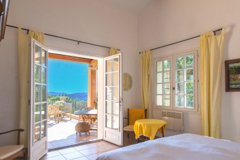 4 bedrooms Villa in La Garde-Freinet, France No. 68213 14