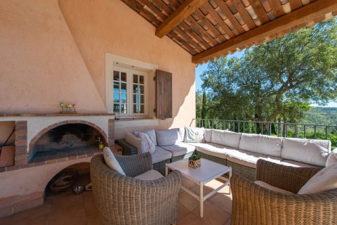 4 bedrooms Villa in La Garde-Freinet, France No. 68213 9