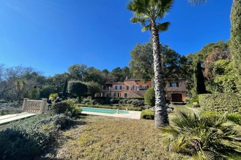 4 bedrooms Villa in La Garde-Freinet, France No. 68213 25