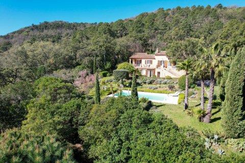 4 bedrooms Villa in La Garde-Freinet, France No. 68213 2