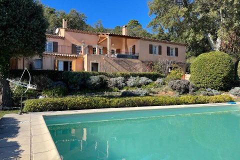 4 bedrooms Villa in La Garde-Freinet, France No. 68213 4