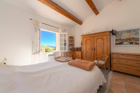 4 bedrooms Villa in La Garde-Freinet, France No. 68213 11