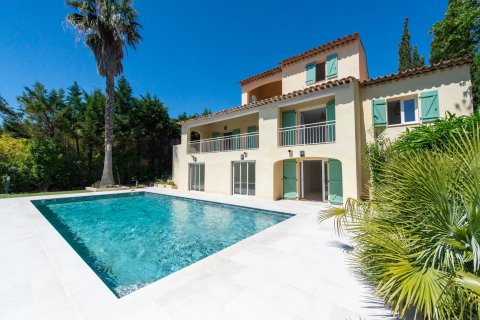 5 bedrooms Villa in Grimaud, France No. 68214 16